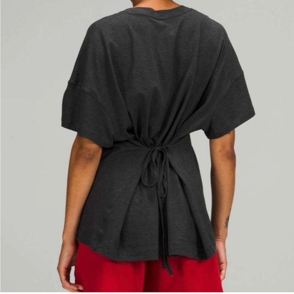 LULULEMON  Size 6 oversized T-SHIRT
HEATHERED BLACK Charcoal Gray - Picture 3 of 7